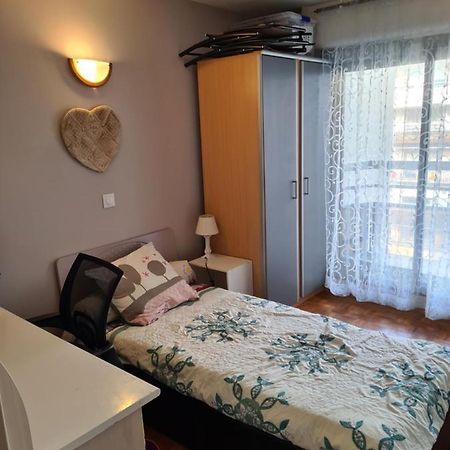 Chambre De 11 M2 Avec Balcon باريس المظهر الخارجي الصورة